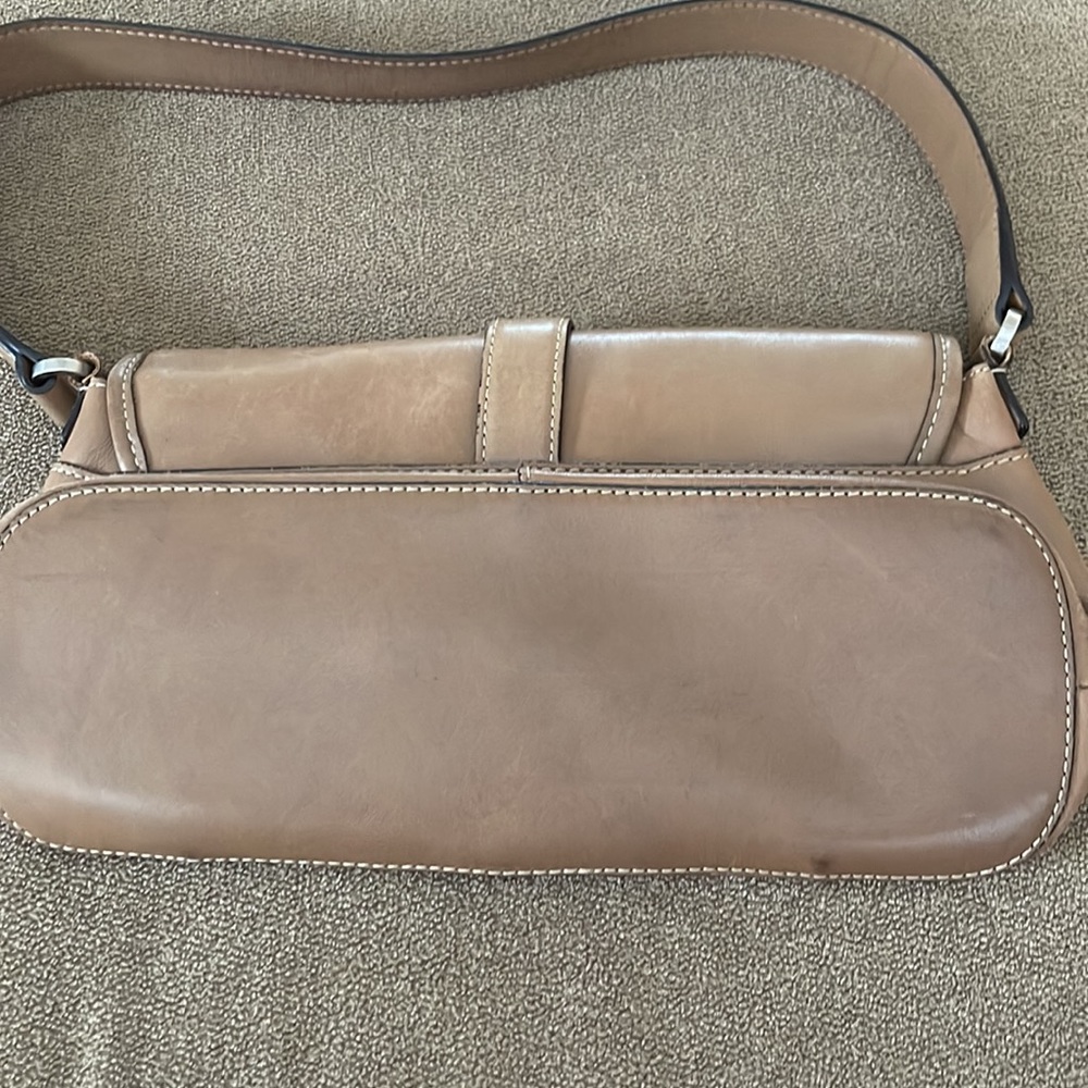 VINTAGE FOSSIL 25082 GENUINE LEATHER BROWN SHOULDER BAG PURSE - Picture 3 of 11